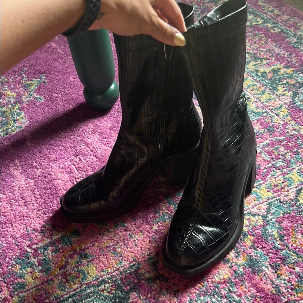 Black Croc-Embossed Women's Boots